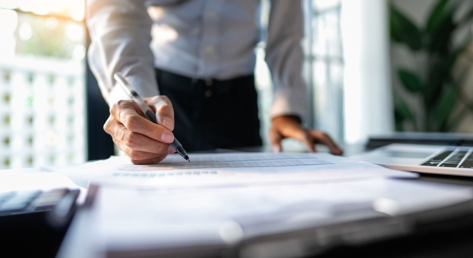 Organização total de assembleias, atas e documentação, com suporte estratégico e jurídico ao síndico.